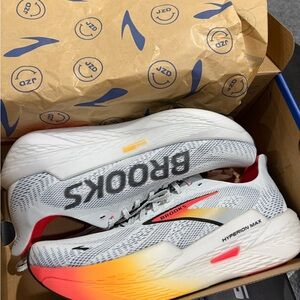 Brooks Hyperion Max White with Red and Orange Gradient